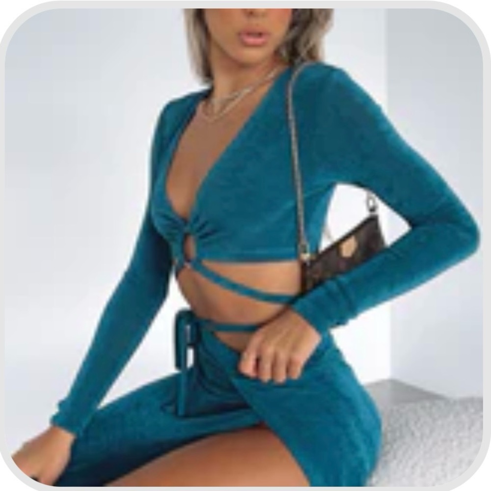 Whitefox Boutique Ain’t My Fault Long Sleeve Crop Top Teal